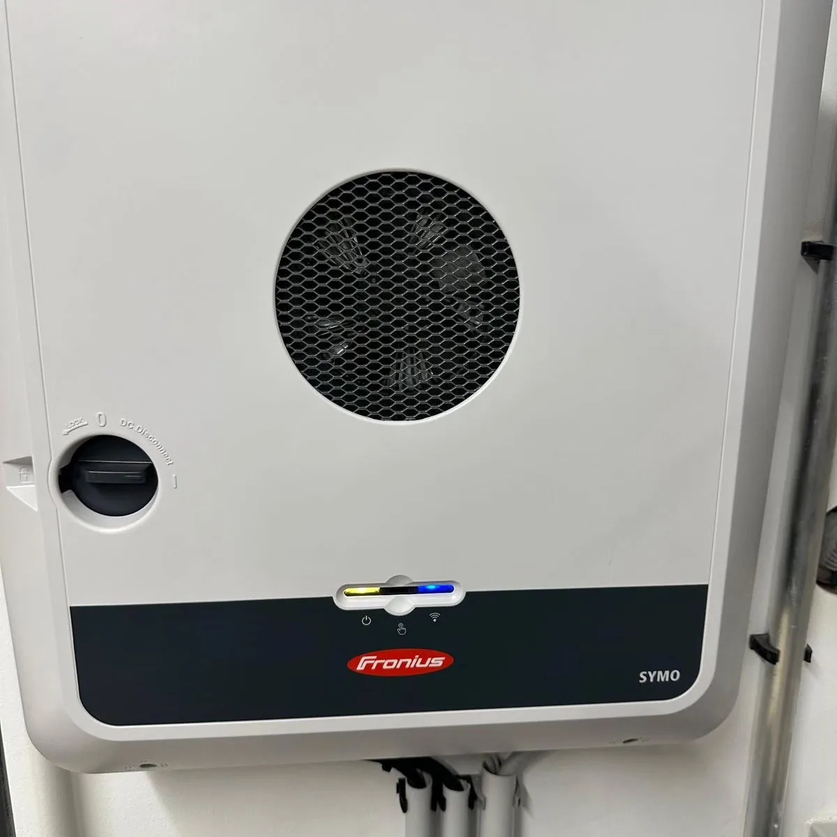 Solarni inverter
